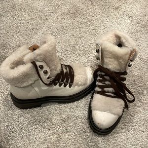Kurt Geiger White Snow Boots. Size 8
